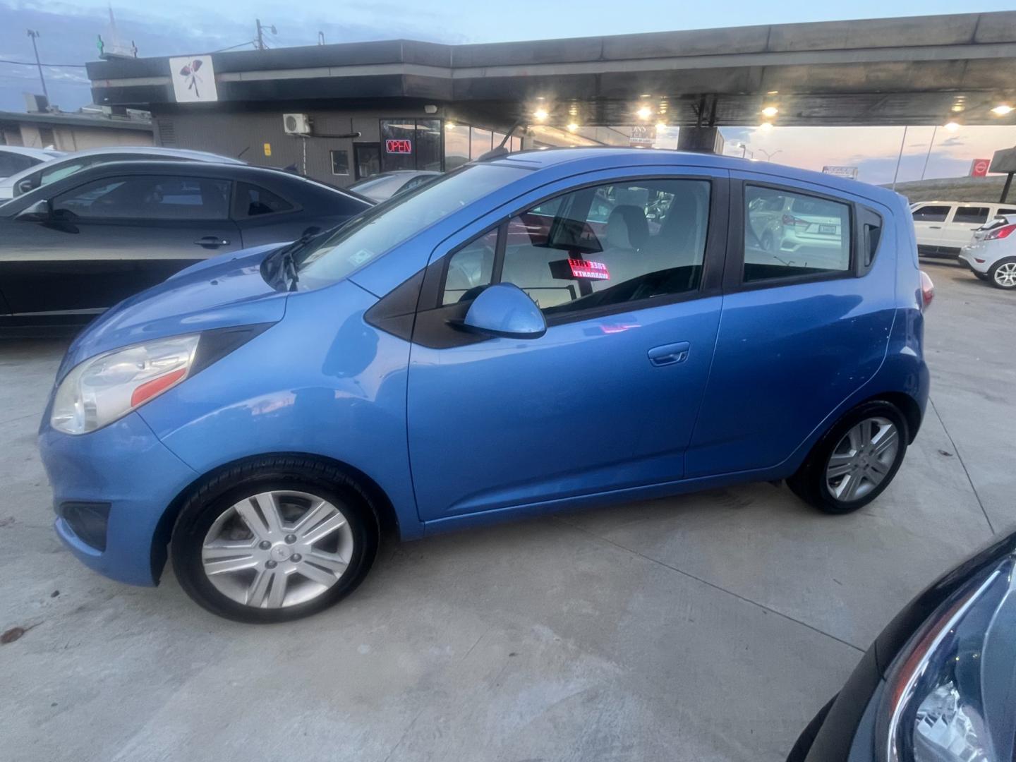 2014 BLUE CHEVROLET SPARK LS LS Auto (KL8CB6S98EC) with an 1.2L L4 16V DOHC engine, Continuously Variable Transmission transmission, located at 8101 E. Skelly Dr., Tulsa, OK, 74129, (918) 592-3593, 36.121891, -95.888802 - Photo#3